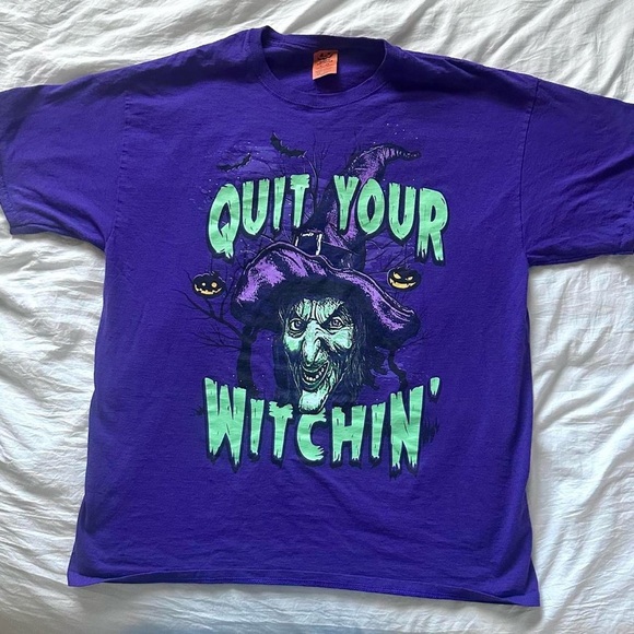 Witch Graphic Tee - Short Sleeve Mens XL - Picture 1 of 4